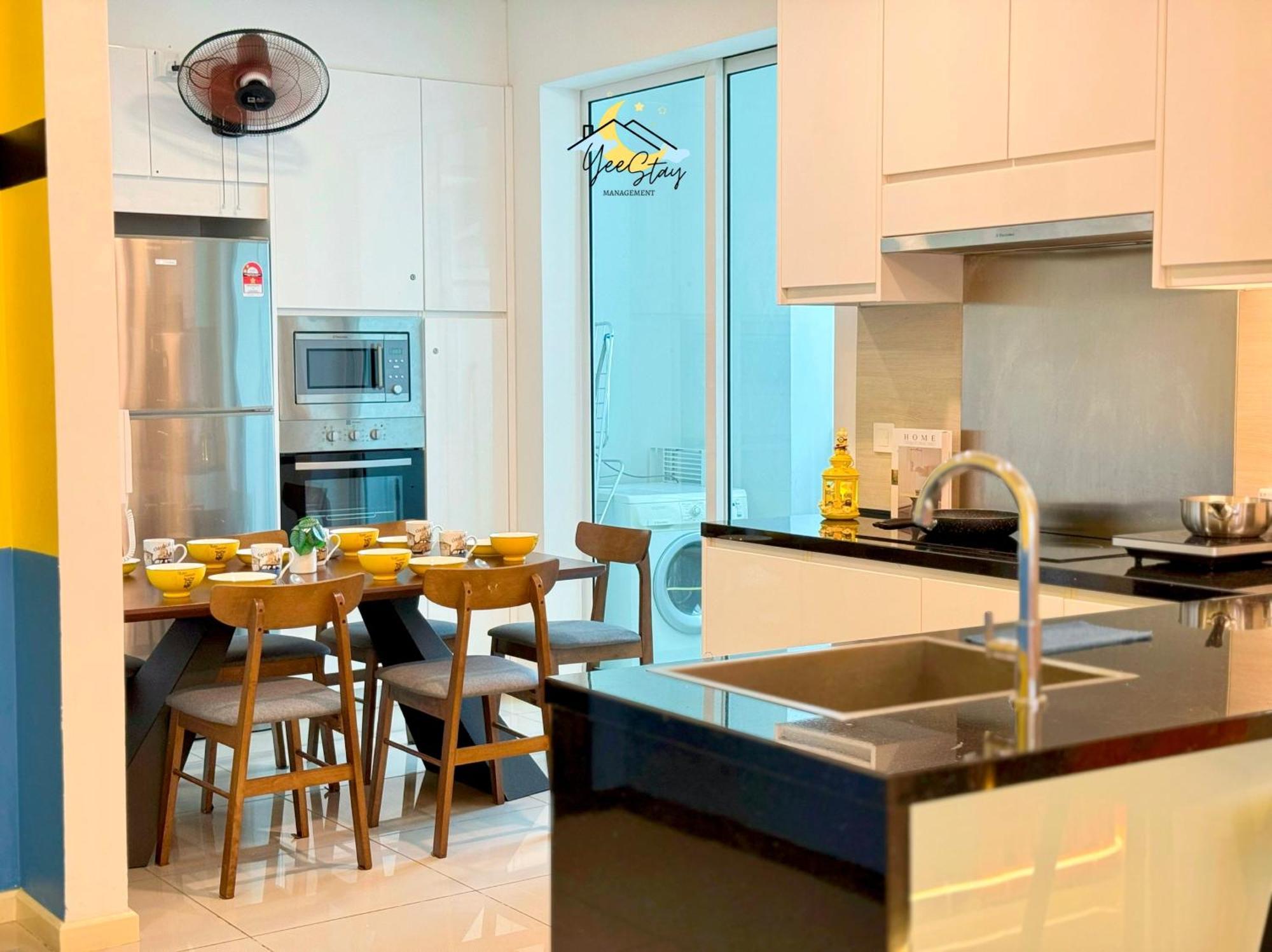 The Shore Residences 6-10pax/tv Videogame Pangsapuri